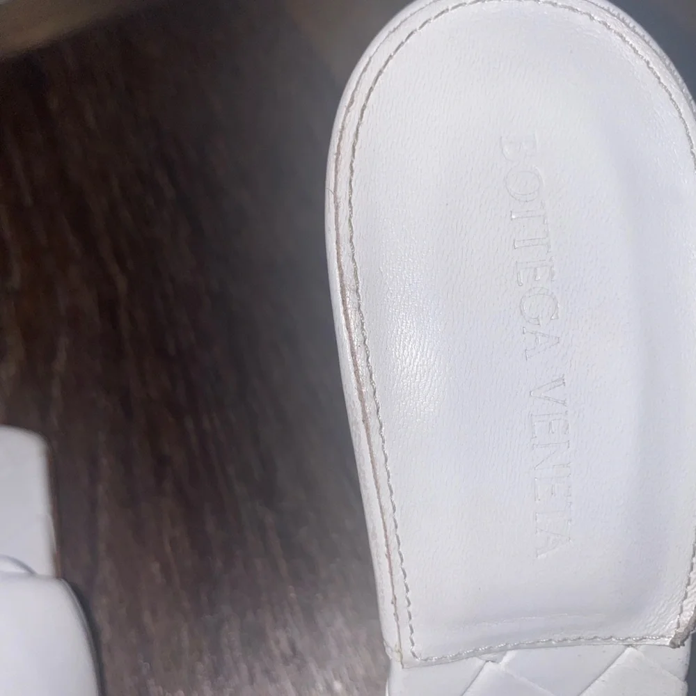 bottega veneta white genuine leather sandal size 40 - Picture 9 of 9